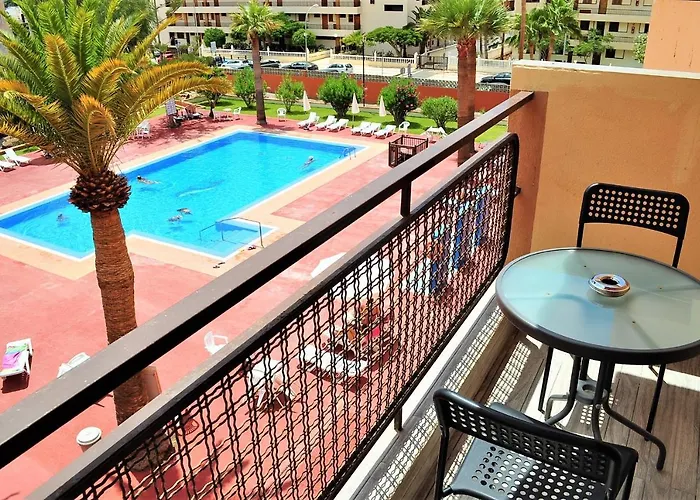 Cris Sol Apartments